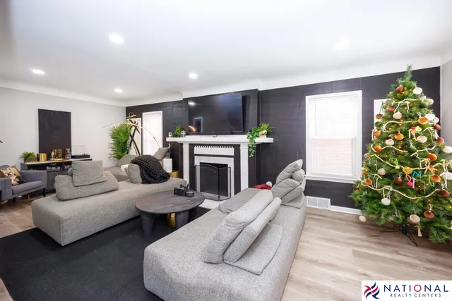 $299,900 | 18627 Washburn Street, Detroit, MI 48221