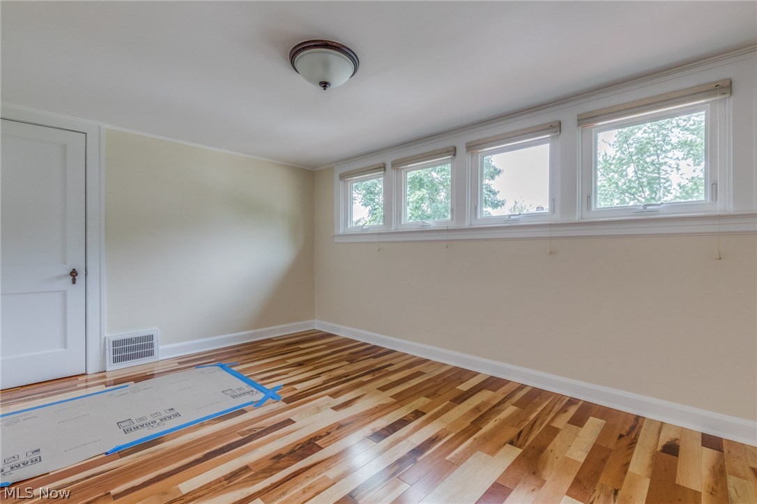 1161 Argonne Road Cleveland, OH 44121 - Photo 20 of 31 Gallery Image 20