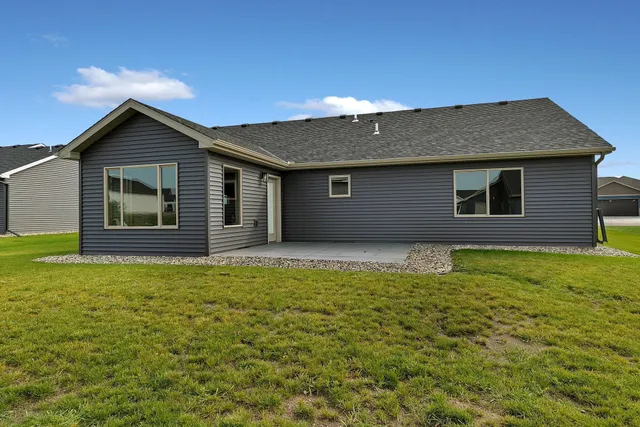 $459,900 | 212 Woolgrass Way, Avon, MN 56310