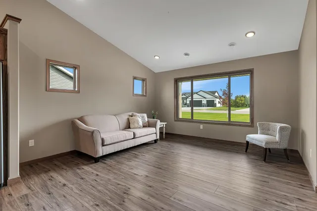 $459,900 | 212 Woolgrass Way, Avon, MN 56310