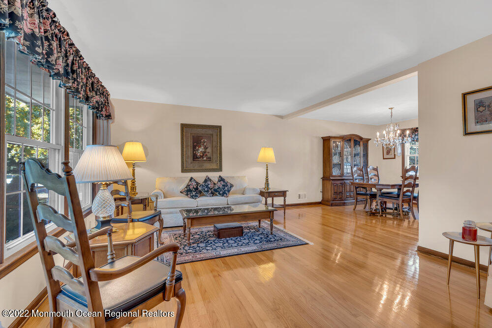 5 Raser Place Farmingdale, NJ 07727 - Photo 8 of 45 011_dsc04983
