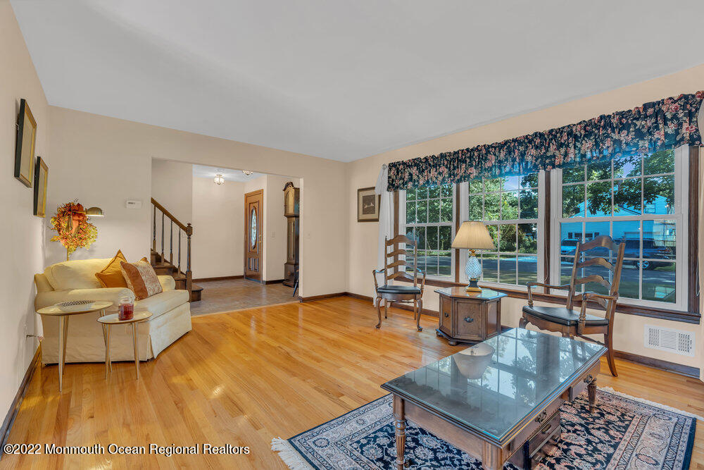 5 Raser Place Farmingdale, NJ 07727 - Photo 10 of 45 013_dsc04993