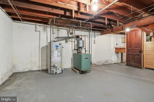 a view of a storage & utility room