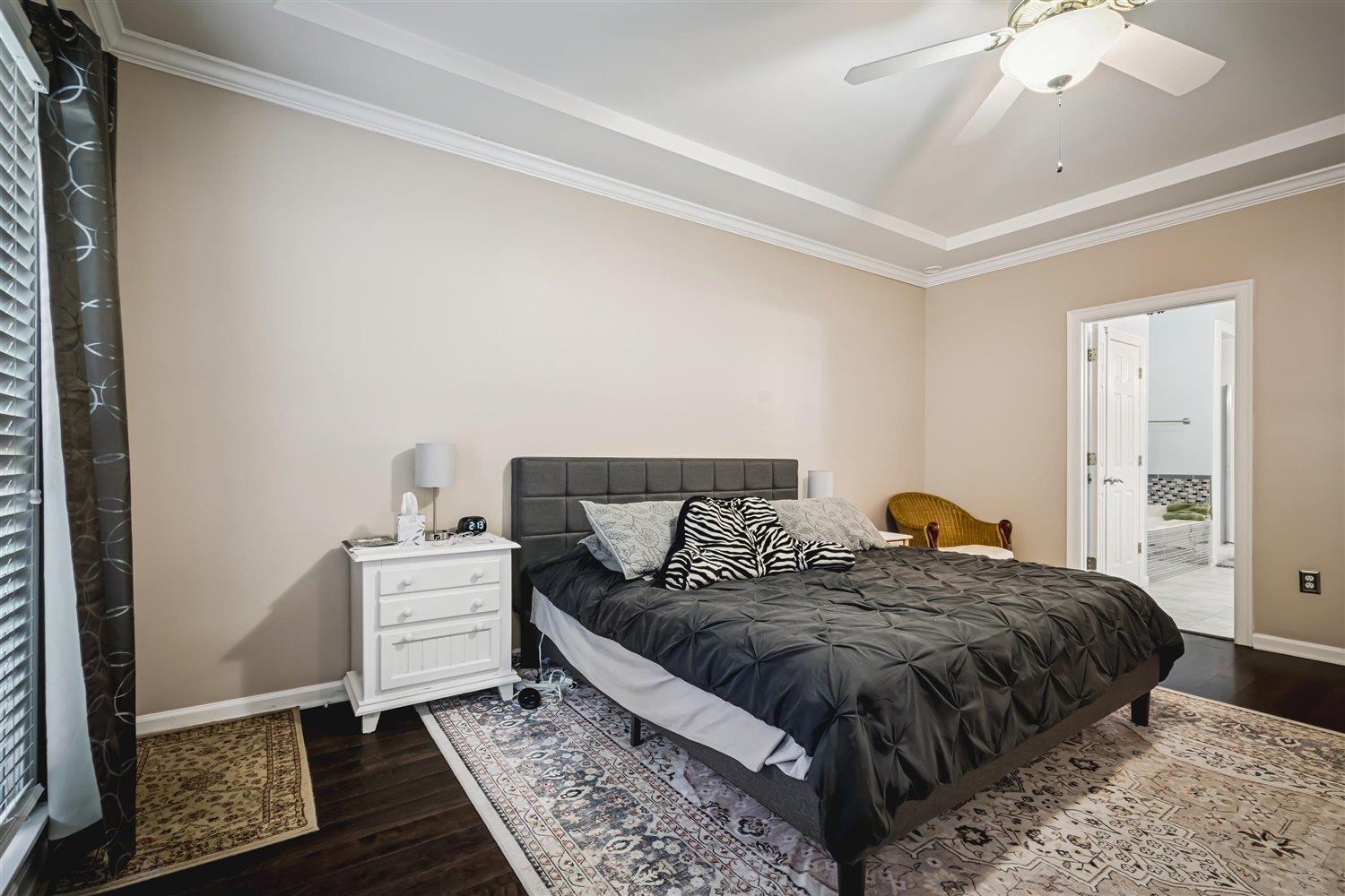 1489 John Ridge Drive Collierville, TN 38017 - Photo 22 of 39 a bedroom with double bed and a window