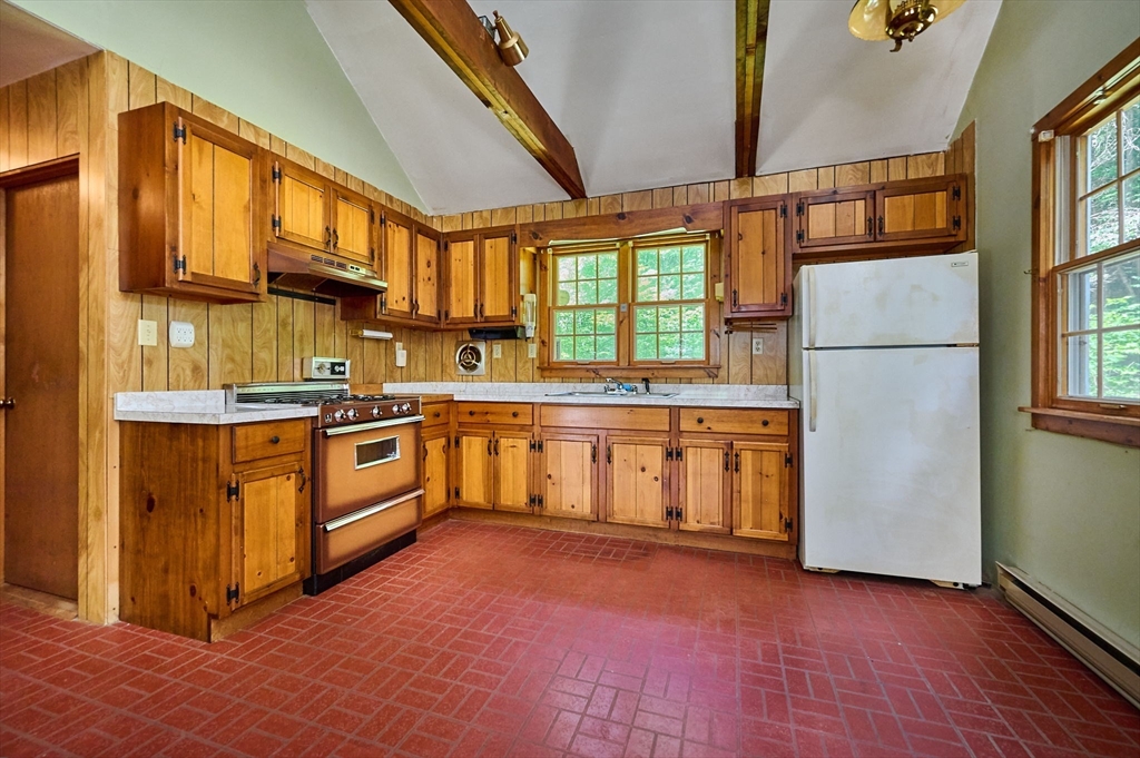 66 Reil Lane Colrain, MA 01340 - Photo 5 of 37