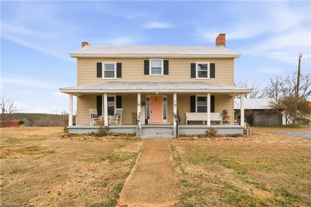 1149 Quaker Church Road Siloam, NC 27047 - Photo 4 of 47