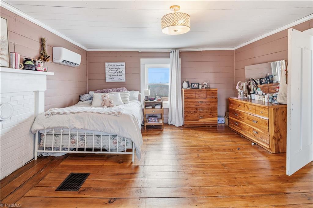 1149 Quaker Church Road Siloam, NC 27047 - Photo 44 of 47 Upstairs bedroom