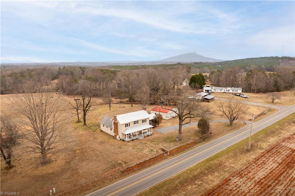 1149 Quaker Church Road Siloam, NC 27047 - Photo 6 of 47