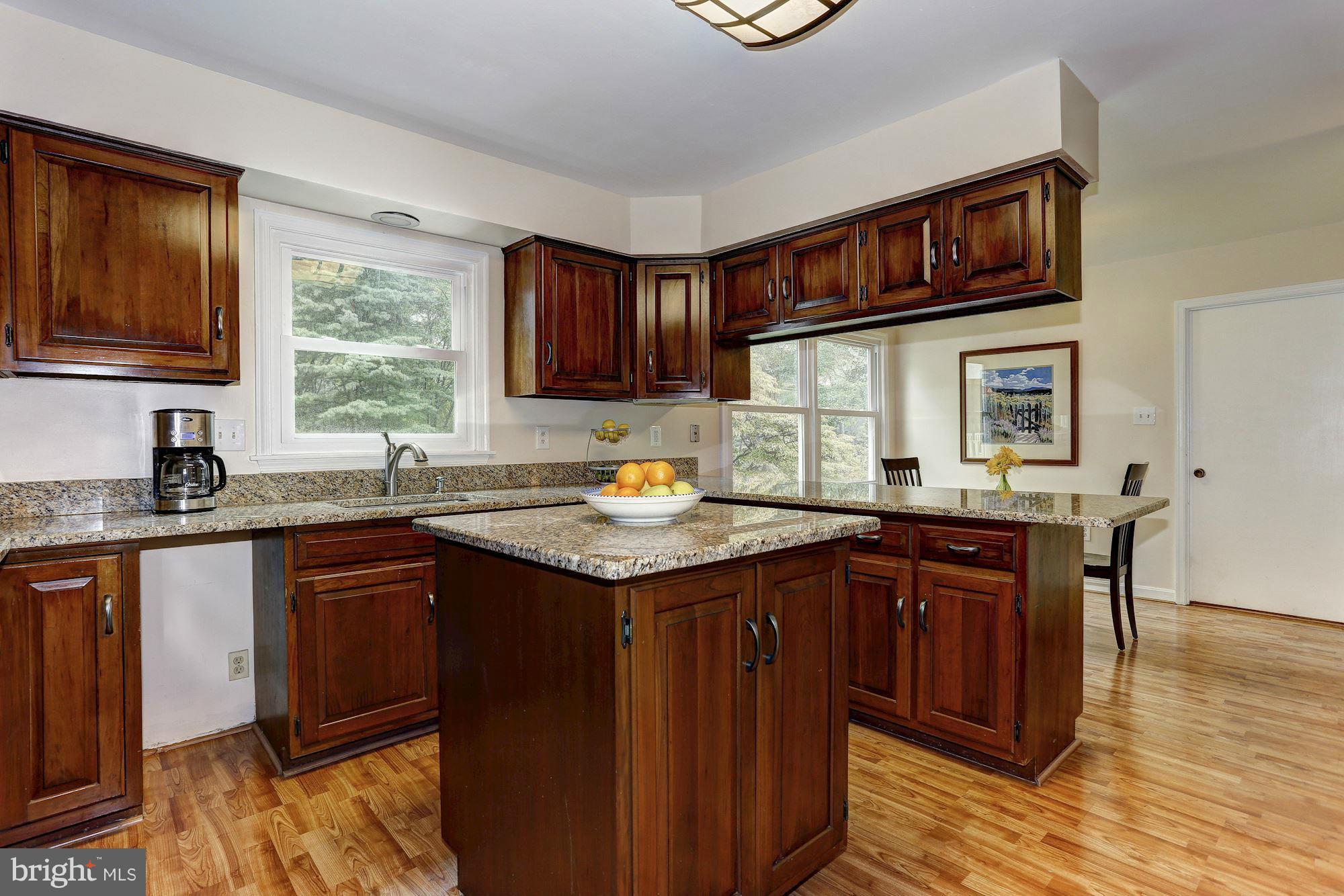 11886 Simpson Road Clarksville, MD 21029 - Photo 8 of 30 Kitchen