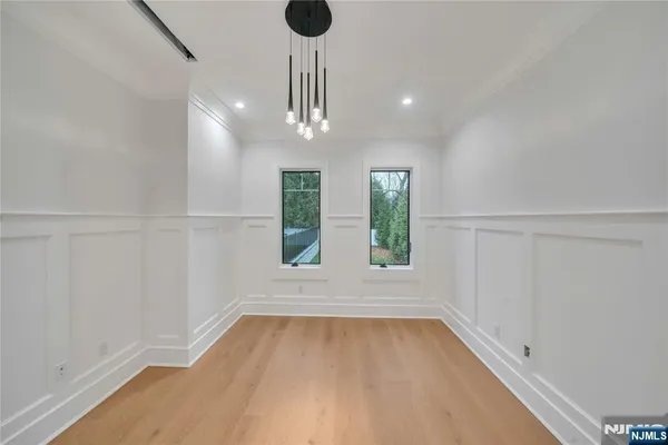 $3,699,888 | 7 Central Avenue, Demarest, NJ 07627