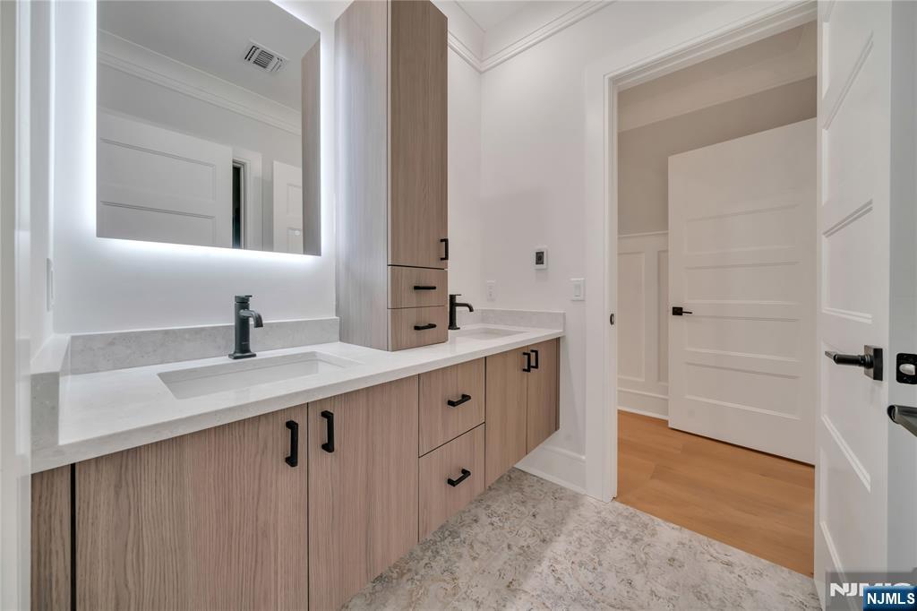 7 Central Avenue Demarest, NJ 07627 - Photo 39 of 47