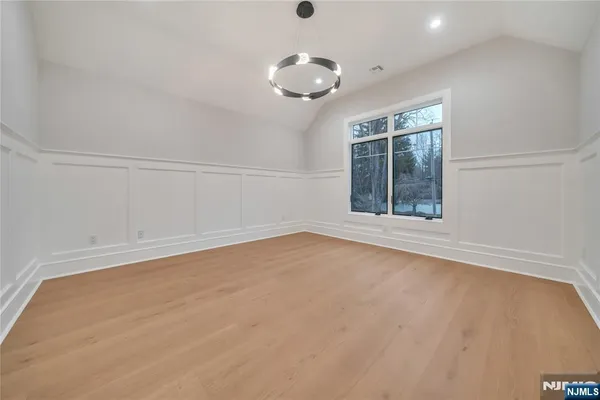 $3,699,888 | 7 Central Avenue, Demarest, NJ 07627