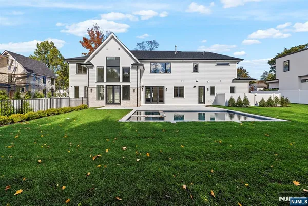 $3,699,888 | 7 Central Avenue, Demarest, NJ 07627