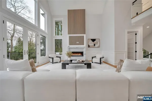 $3,699,888 | 7 Central Avenue, Demarest, NJ 07627