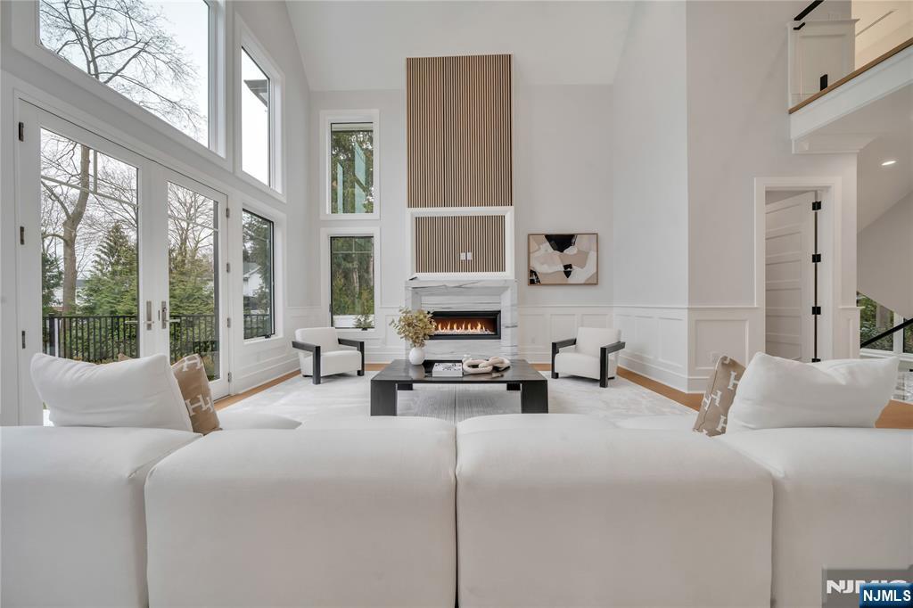 7 Central Avenue Demarest, NJ 07627 - Photo 8 of 47