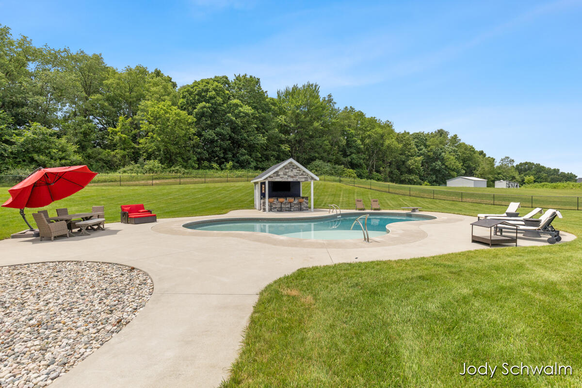 3619 12 Mile Road Northeast Rockford, MI 49341 - Photo 73 of 80 IMG_1070