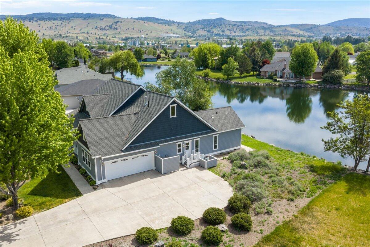 2929 Front Street Klamath Falls, OR 97601 - Photo 23 of 32 31-DJI_20260512101424_0001_D