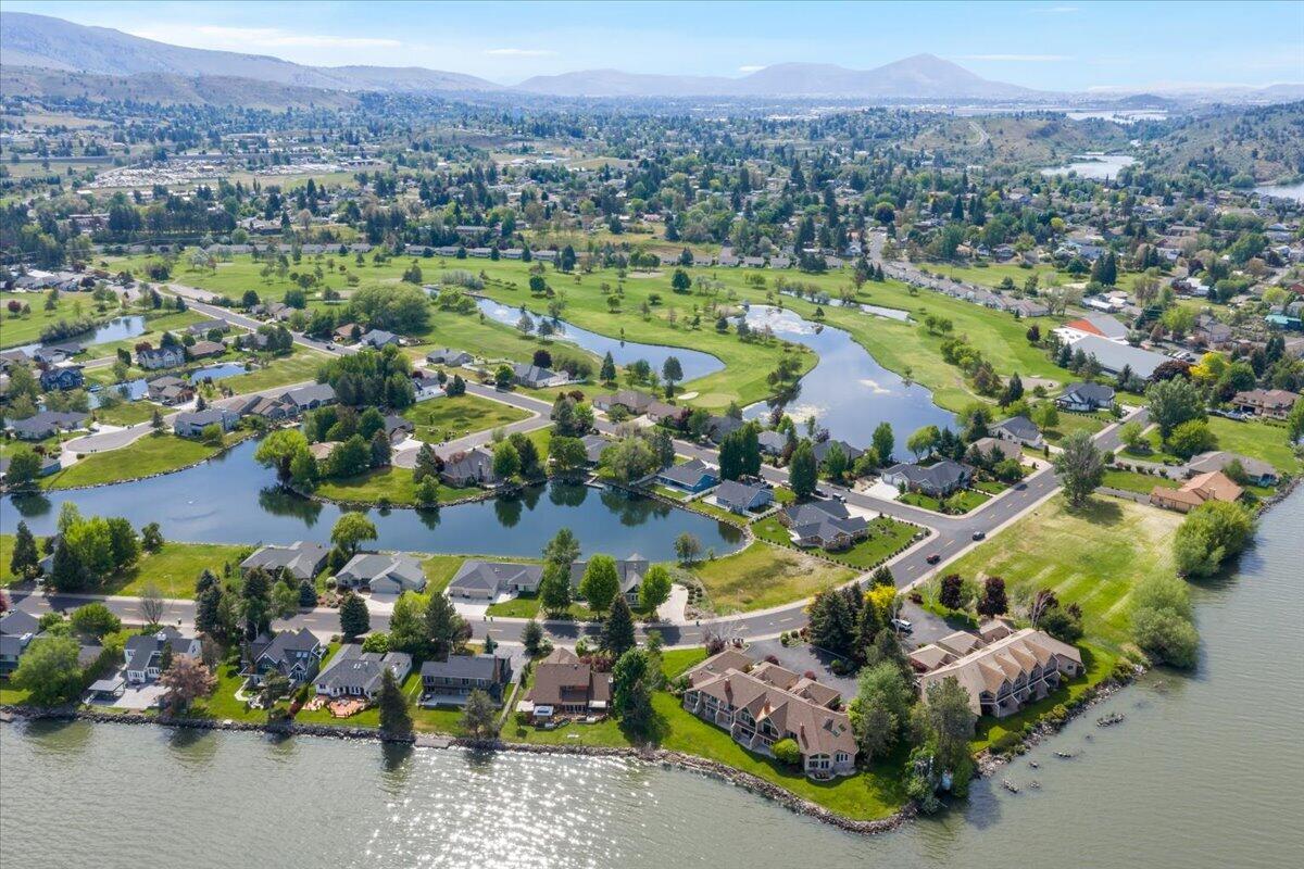 2929 Front Street Klamath Falls, OR 97601 - Photo 26 of 32 37-DJI_20260512101804_0011_D