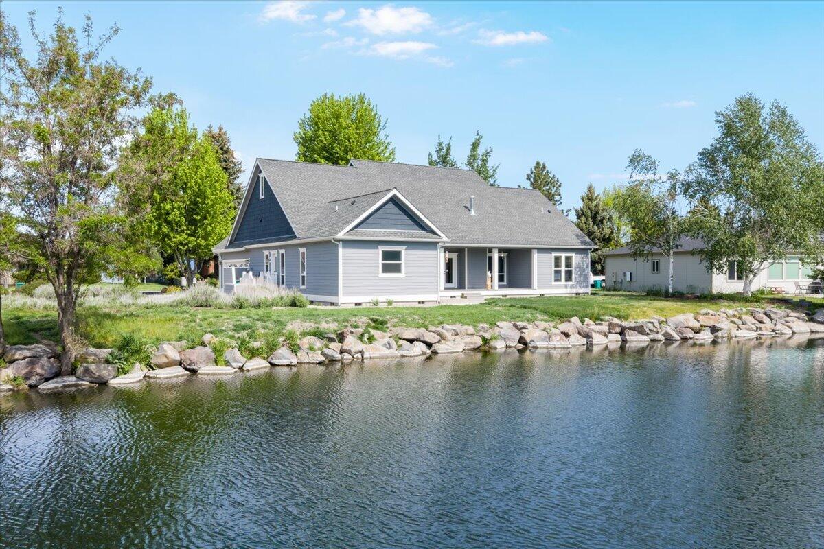 2929 Front Street Klamath Falls, OR 97601 - Photo 31 of 32 47-DJI_20260512102356_0020_D