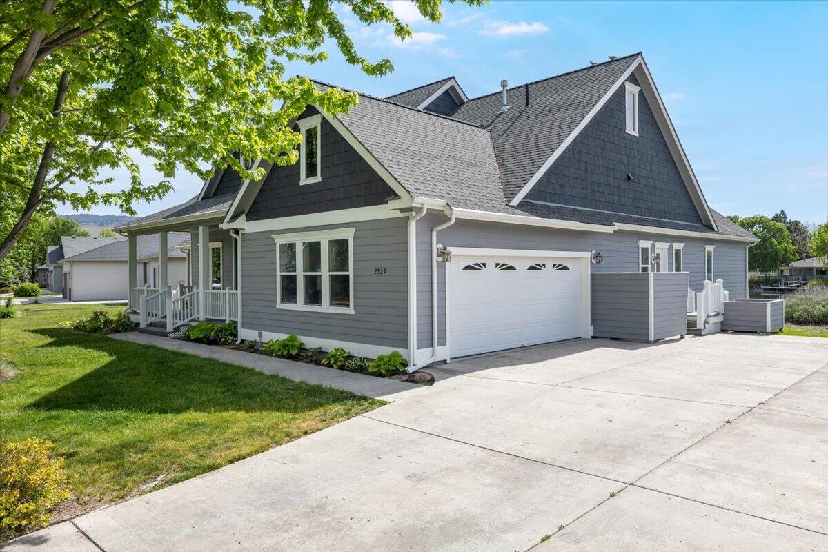2929 Front Street Klamath Falls, OR 97601 - Photo 4 of 32 03-CI_7640