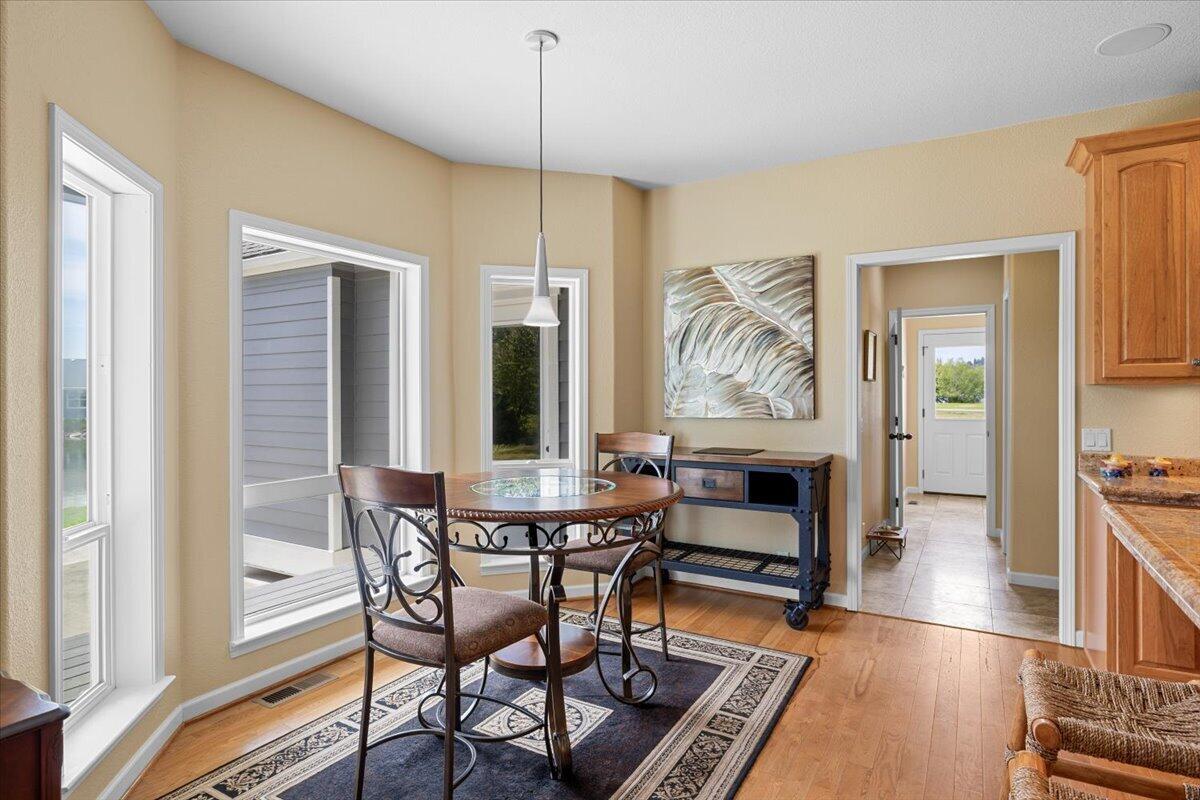 2929 Front Street Klamath Falls, OR 97601 - Photo 8 of 32 12-CI_7688