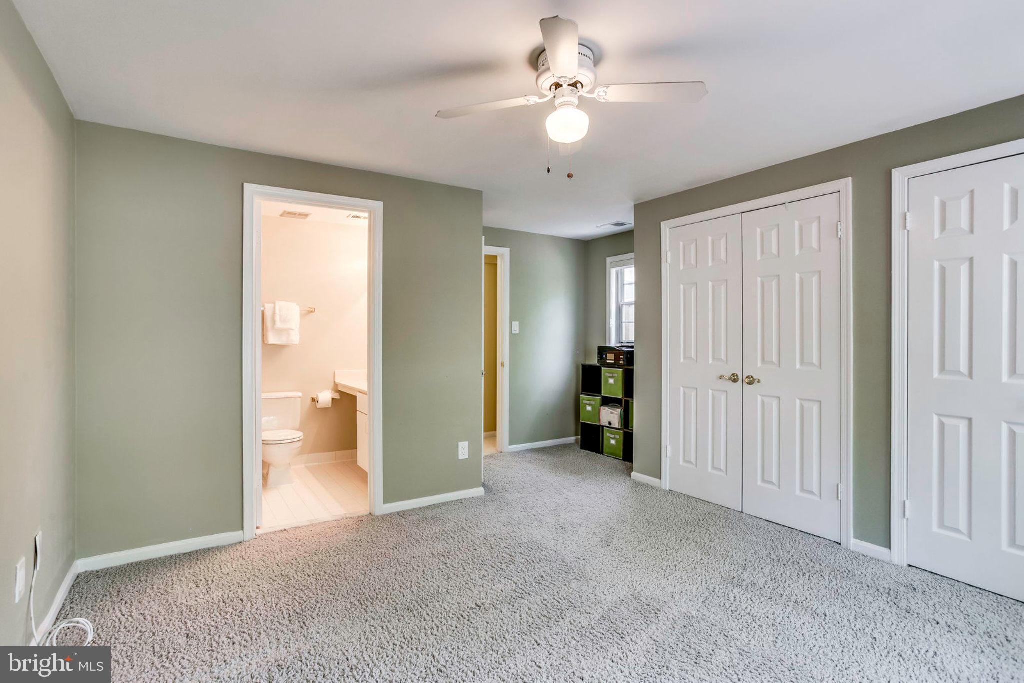 1536 Deer Point Way Reston, VA 20194 - Photo 32 of 53 Private bath off second bedroom
