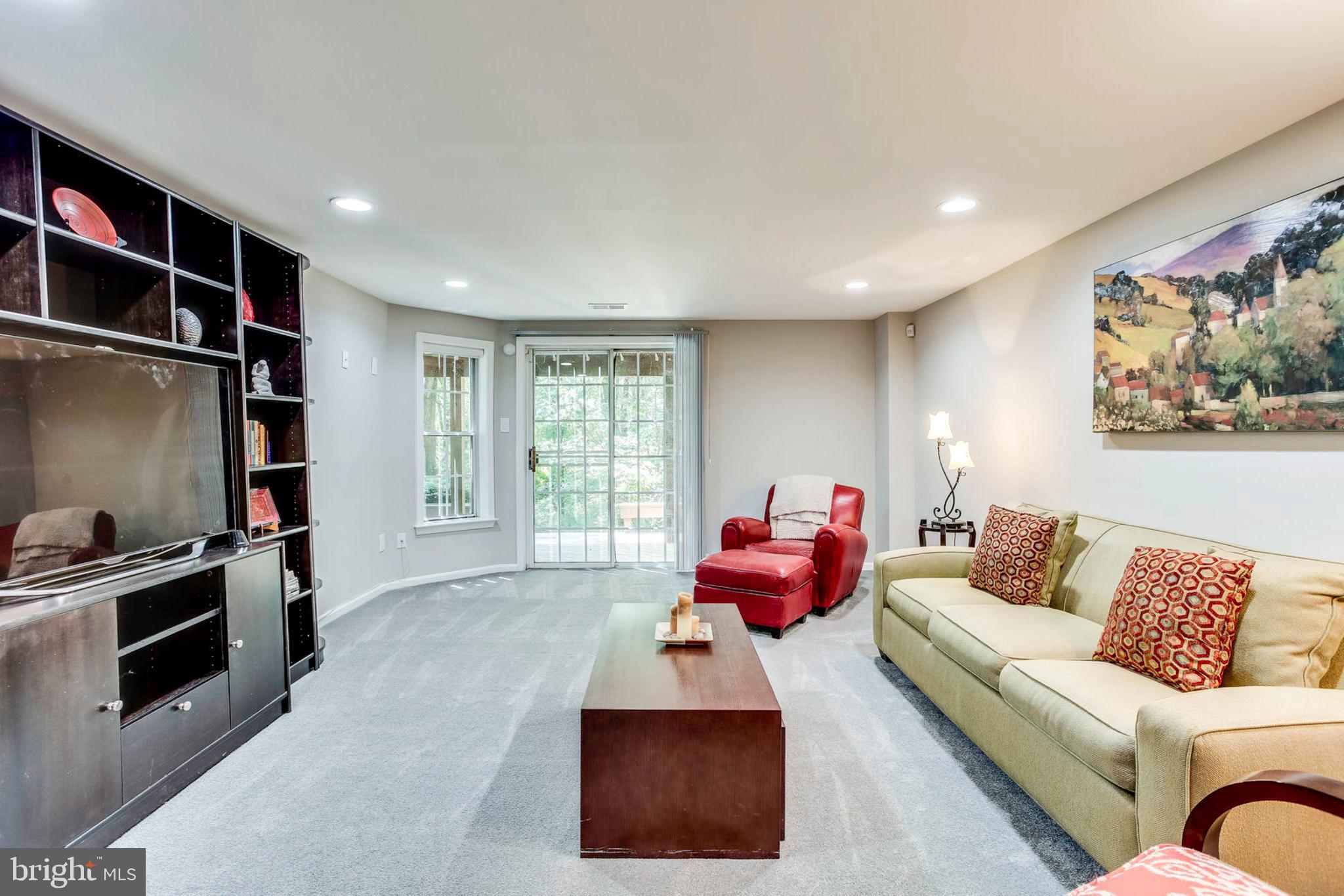 1536 Deer Point Way Reston, VA 20194 - Photo 36 of 53 Walk out to lower level deck