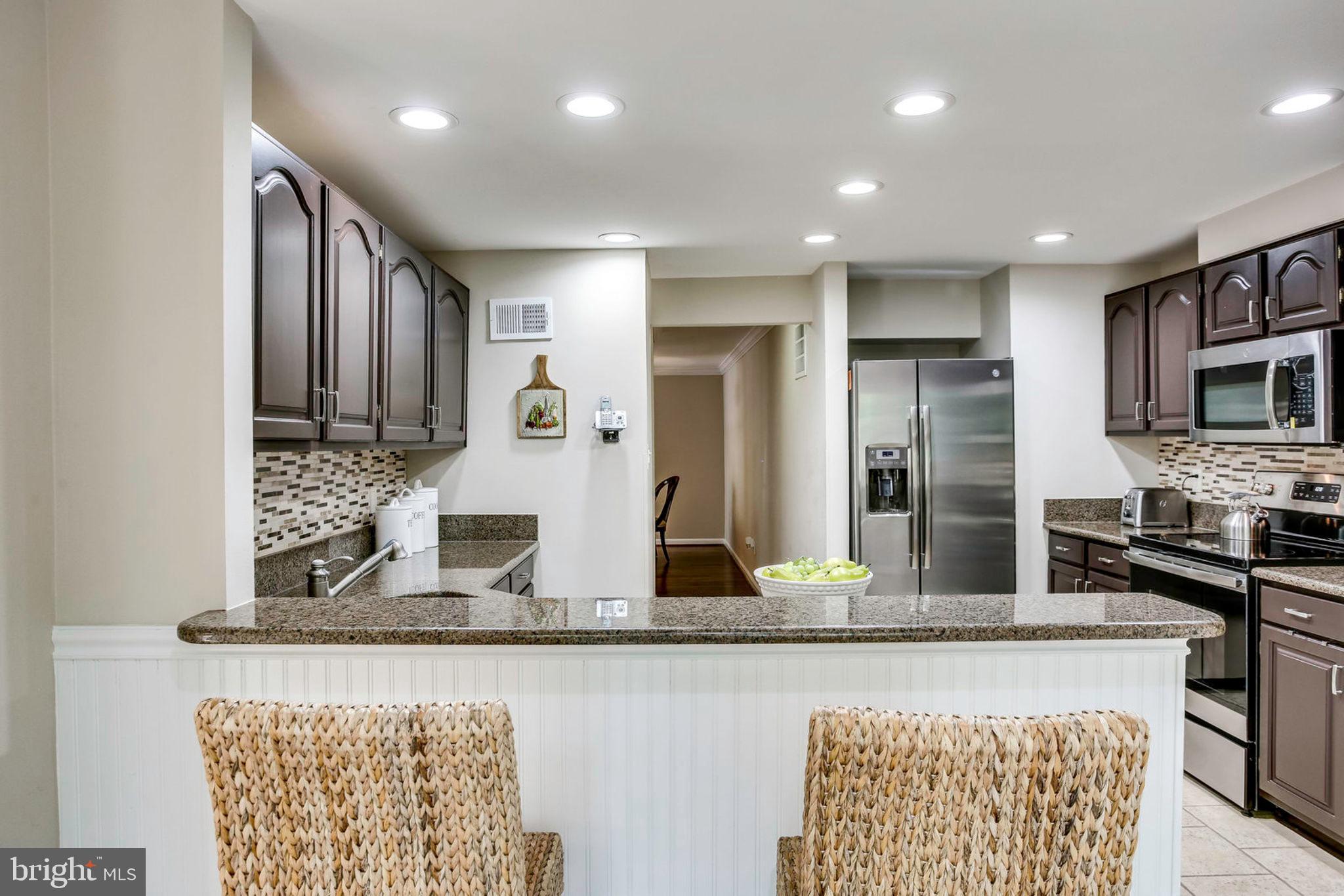 1536 Deer Point Way Reston, VA 20194 - Photo 9 of 53 Room for bar stools