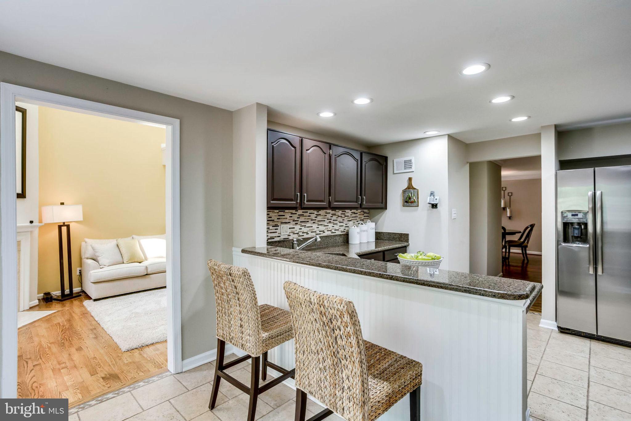 1536 Deer Point Way Reston, VA 20194 - Photo 10 of 53 Breakfast area next to family room