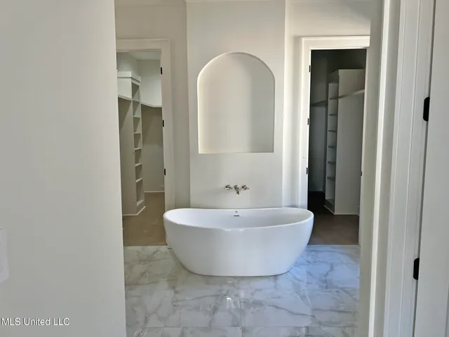 $899,000 | 461 Whittington Circle, Madison, MS 39110