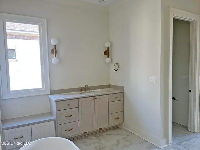 $899,000 | 461 Whittington Circle, Madison, MS 39110