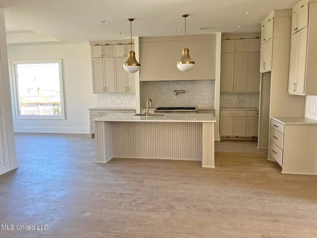 $899,000 | 461 Whittington Circle, Madison, MS 39110