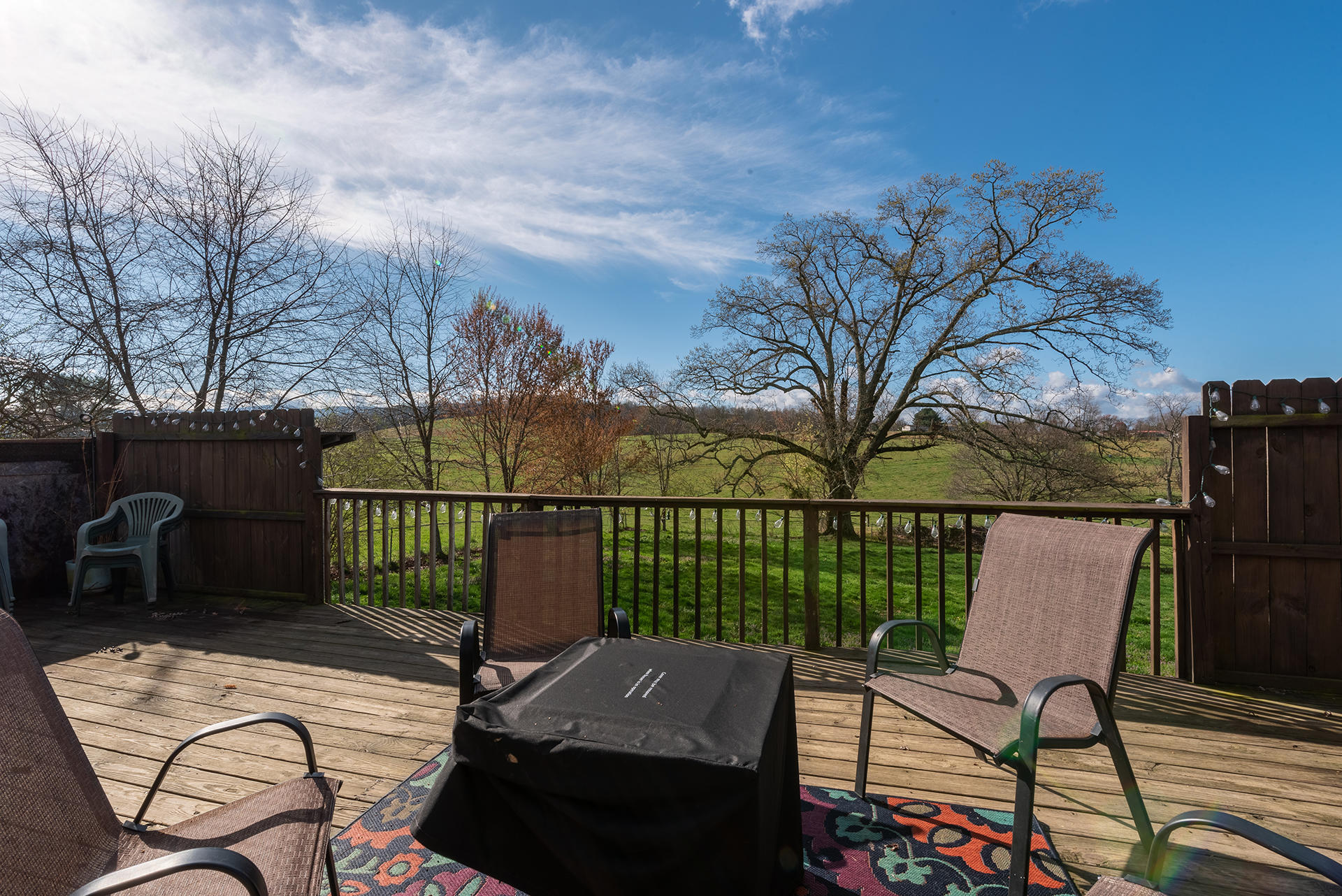 204 Peoples Road Bristol, TN 37620 - Photo 22 of 23 peoples deck