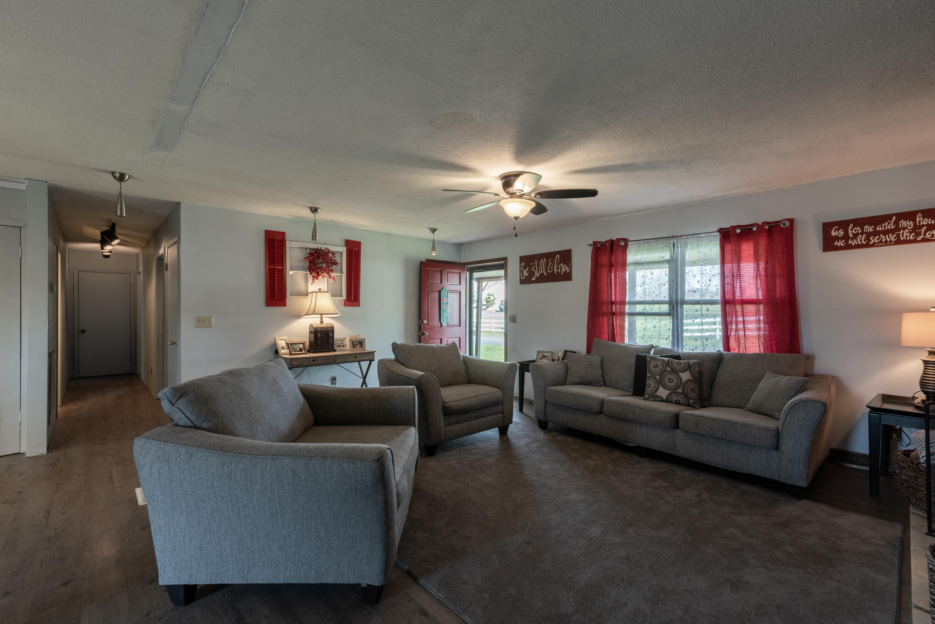 204 Peoples Road Bristol, TN 37620 - Photo 5 of 23 DSC_2043-HDR