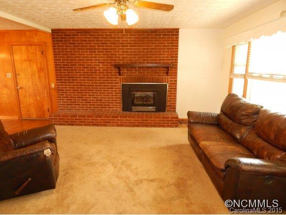 429 Wells Road Canton, NC 28716 - Photo 13 of 20