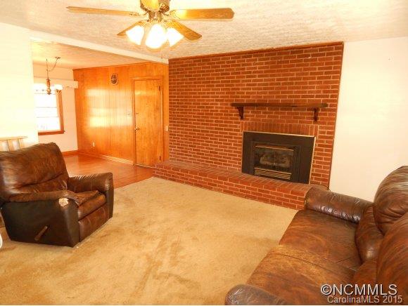 429 Wells Road Canton, NC 28716 - Photo 15 of 20