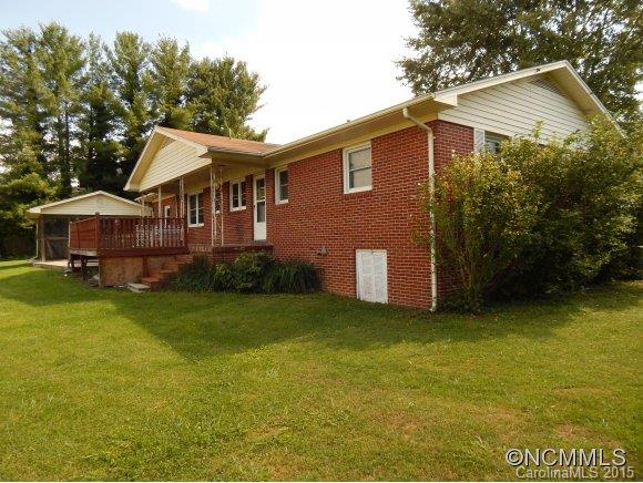 429 Wells Road Canton, NC 28716 - Photo 3 of 20