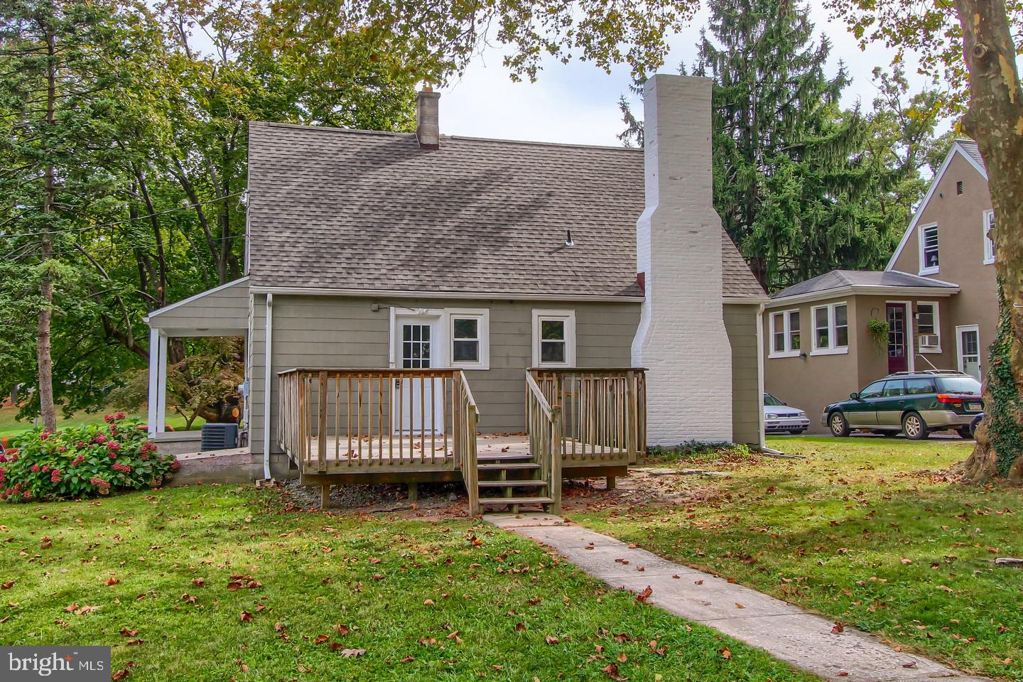 2612 Sheridan Road York, PA 17406 - Photo 23 of 27 Gallery Image 23