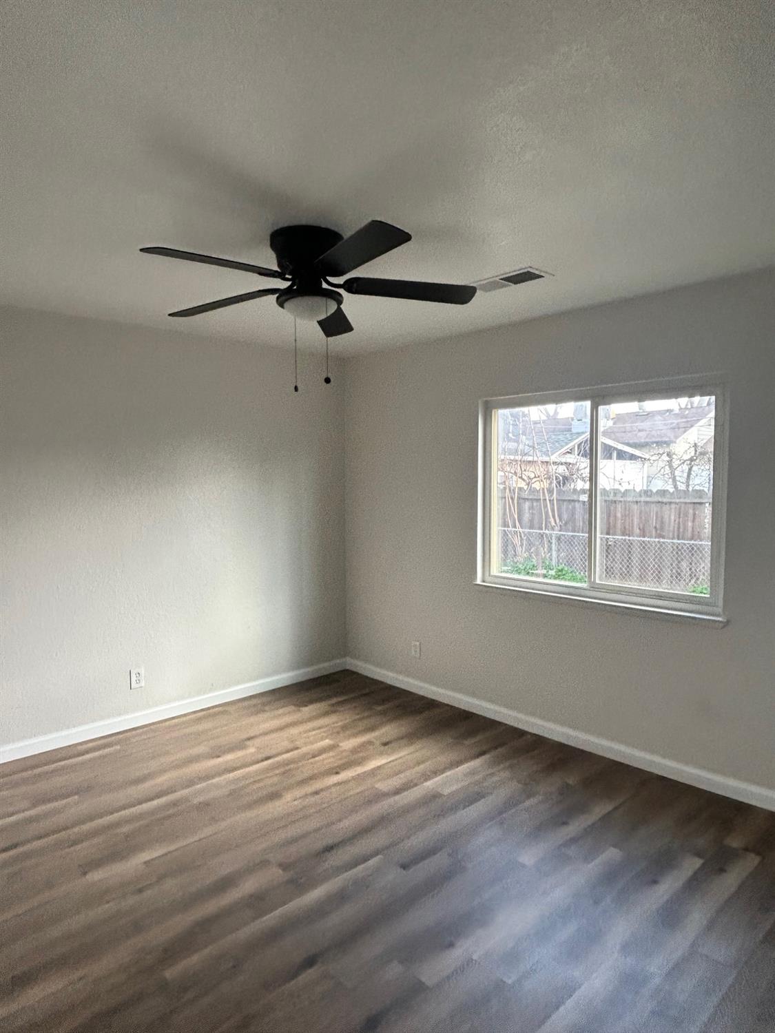 209 Locust Street Modesto, CA 95351 - Photo 15 of 15