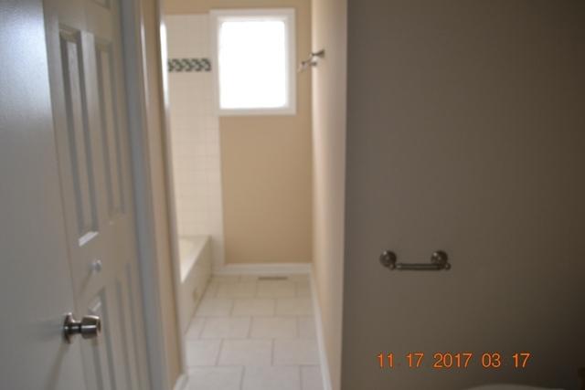 1412 O'neal Road Hixson, TN 37343 - Photo 50 of 64 L3HallBath2