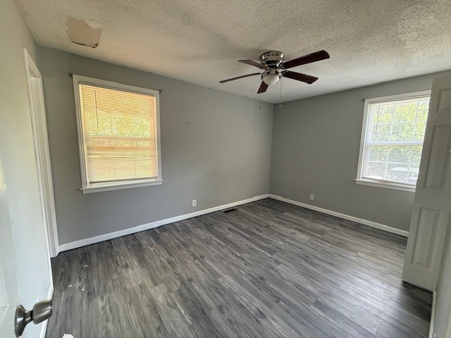 1876 Mimi Road Clarksville, TN 37040 - Photo 12 of 18 Gallery Image 12