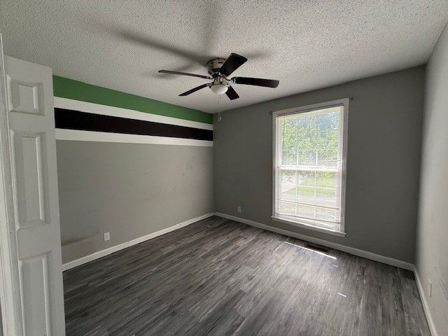 1876 Mimi Road Clarksville, TN 37040 - Photo 14 of 18 Gallery Image 14