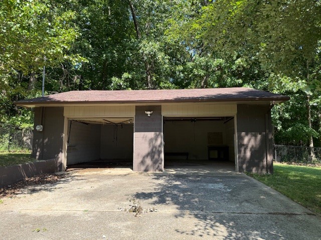 1876 Mimi Road Clarksville, TN 37040 - Photo 16 of 18 Gallery Image 16