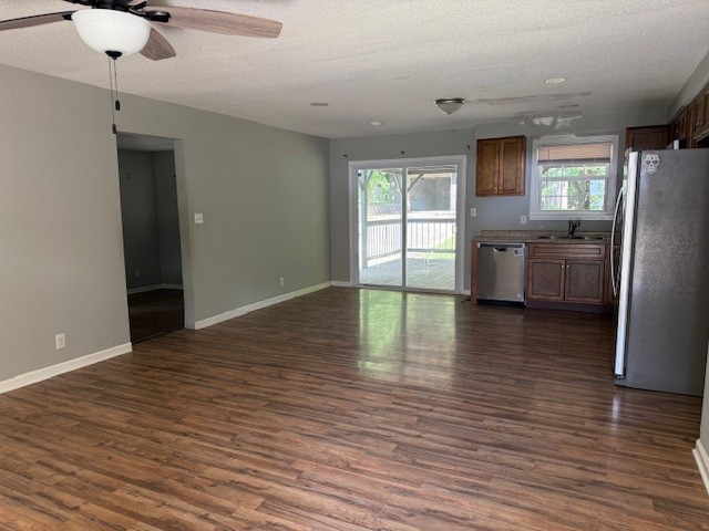 1876 Mimi Road Clarksville, TN 37040 - Photo 2 of 18 Gallery Image 2
