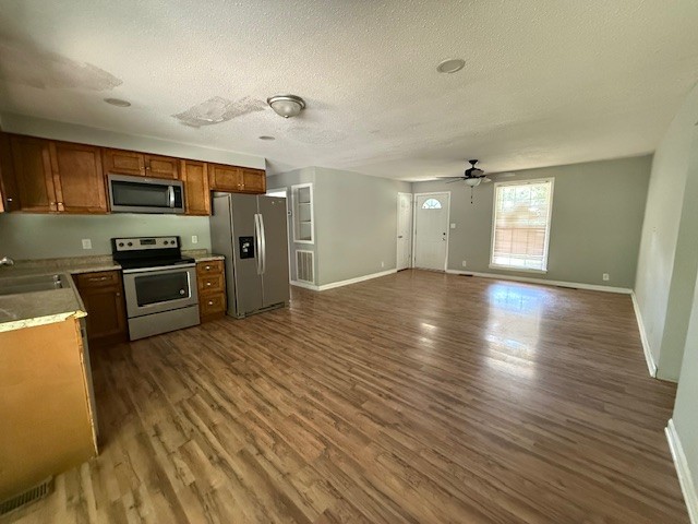 1876 Mimi Road Clarksville, TN 37040 - Photo 3 of 18 Gallery Image 3