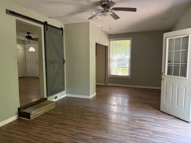 1876 Mimi Road Clarksville, TN 37040 - Photo 7 of 18 Gallery Image 7