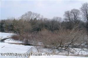 214 Pumphouse Rd Lake Moscow, PA 18444 - Photo 3 of 15 Gallery Image 3