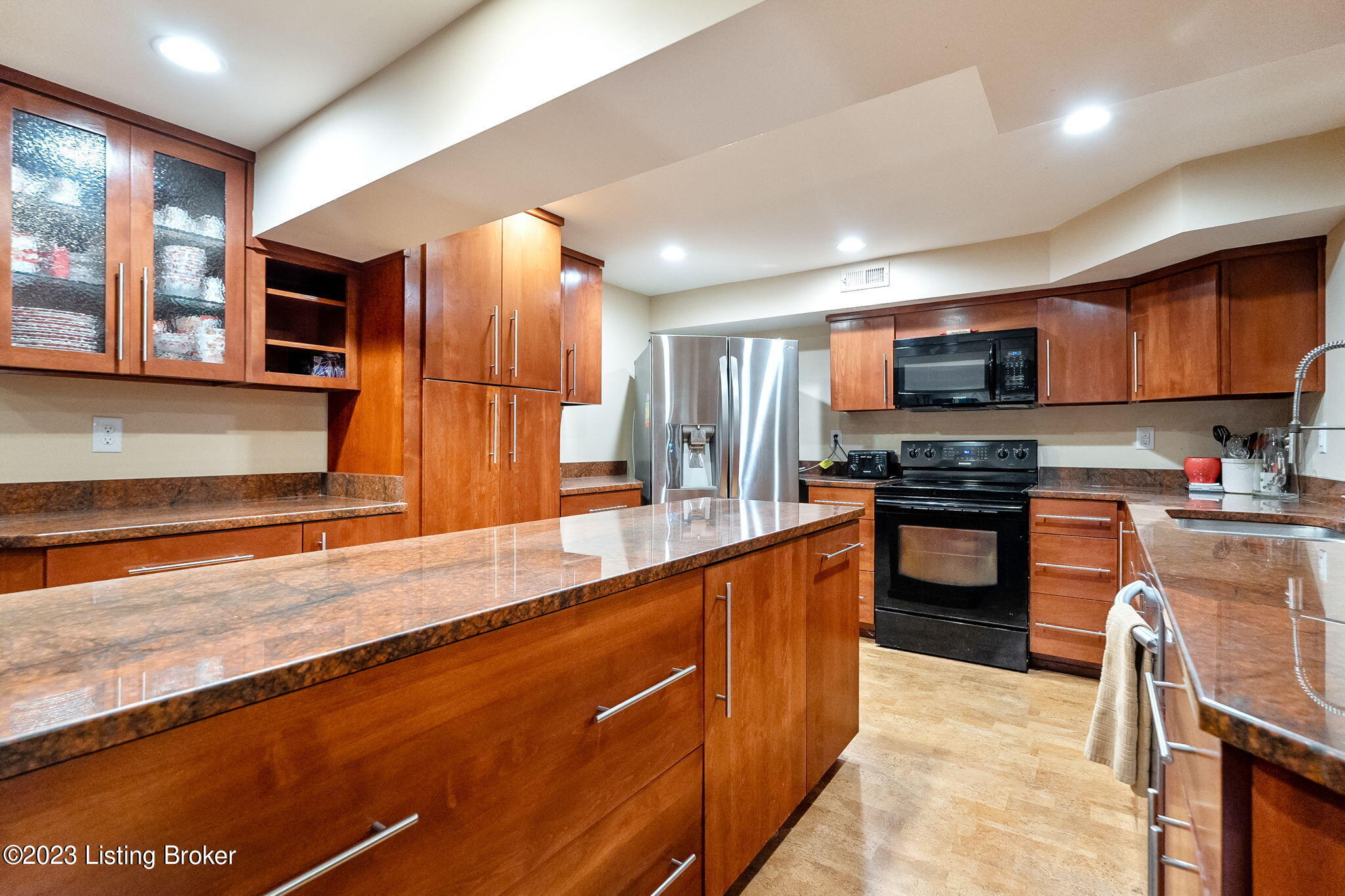 11711 Hidden Creek Road Prospect, KY 40059 - Photo 70 of 100 Lower Level Kitchen complete with complimentary appliances