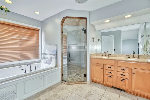 $389,900 | 150 Regatta Drive, Webster, NY 14580