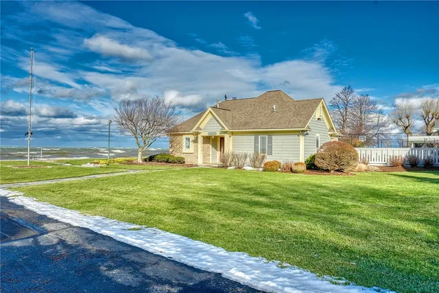 $389,900 | 150 Regatta Drive, Webster, NY 14580